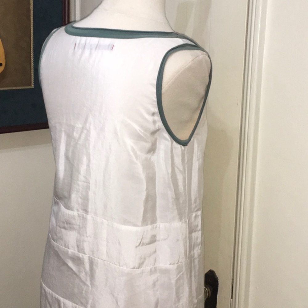A Common Thread Dress - Picture 4 of 7